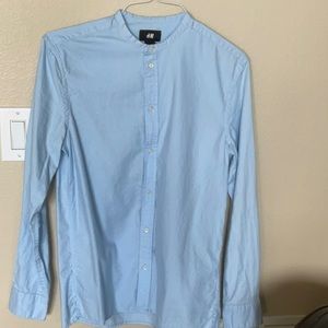 H & M Men's Collarless Button Down Long Sleeve Light Blue Shirt Size Small US